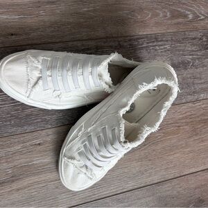 Rocket Dog White Frayed Sneakers